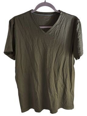 Mack Weldon V-Neck T-Shirt — Olive